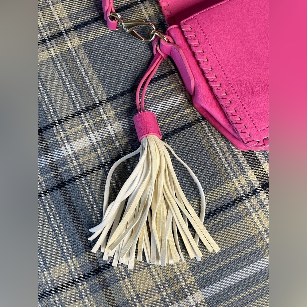 Mario Valentino Hot Pink Purse with cream tassel perfect for Barbie trend - Picture 4 of 12